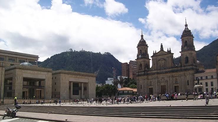 Plaza de Bolivar 2